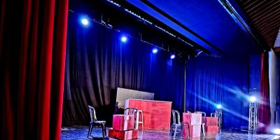 SERVICE TECNICO E ATTREZZATURA PER SPETTACOLI TEATRALI
